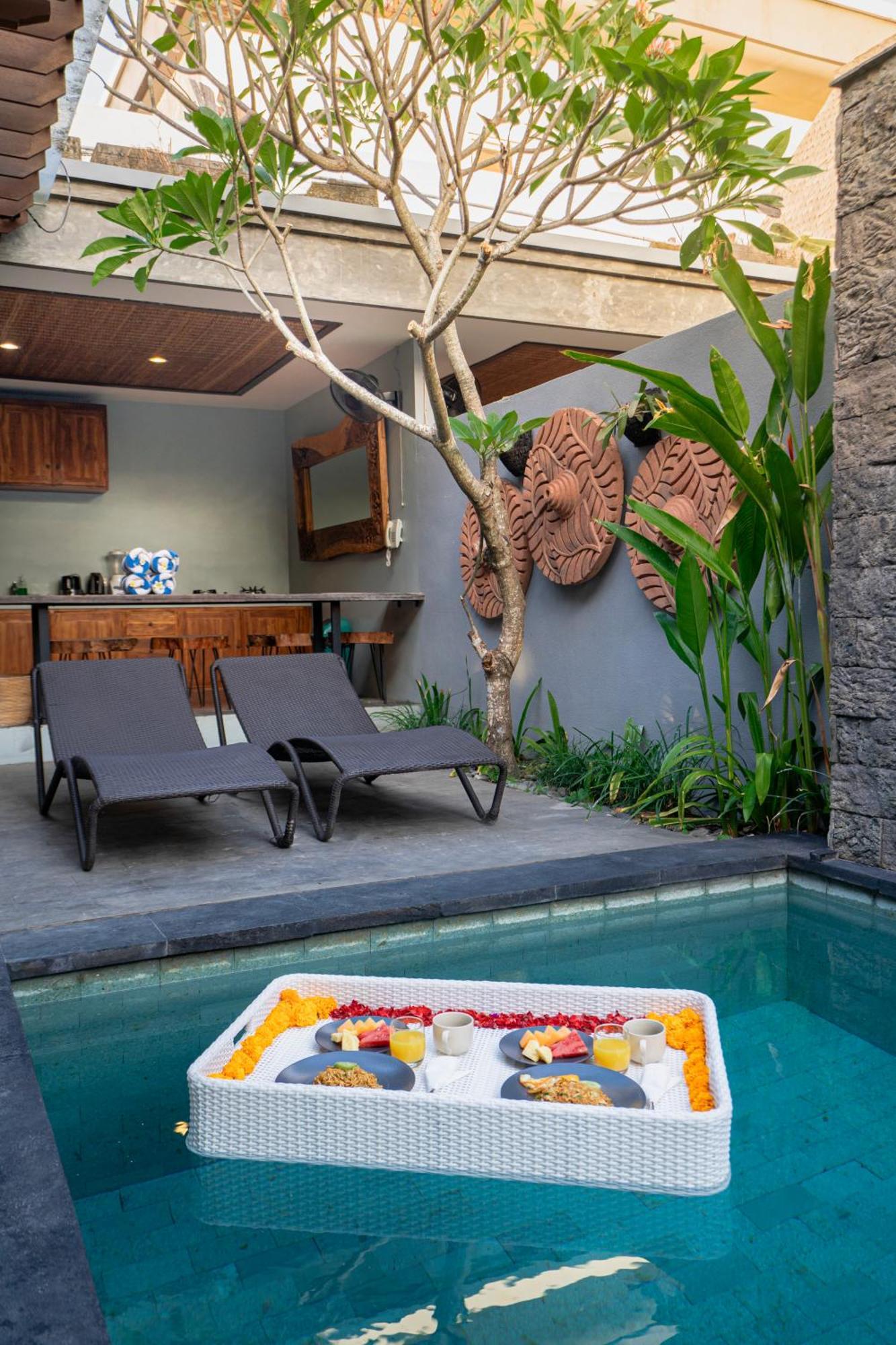 Kusuma Living And Villa Seminyak Exteriör bild